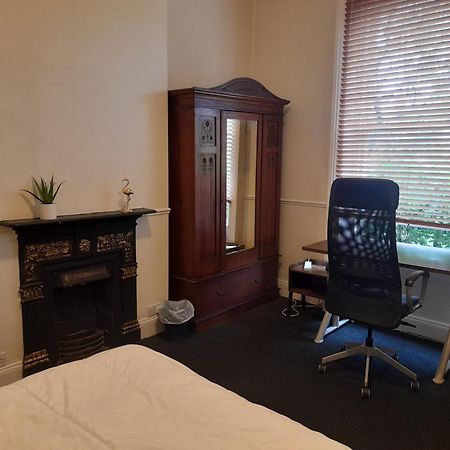 Annesley Park-Homestay Ap Дублин Экстерьер фото